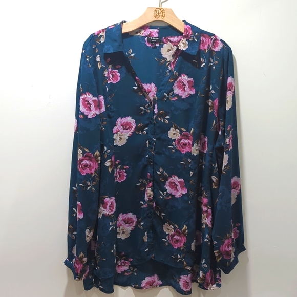 torrid Tops - Torrid Harper Floral Blouse Size 2 (XXL) Button Up Shirt Teal Plus Size Dressy